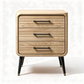 Mesa de noche de madera clara con tres cajones y patas de metal negro 45 x 40 x 60cm